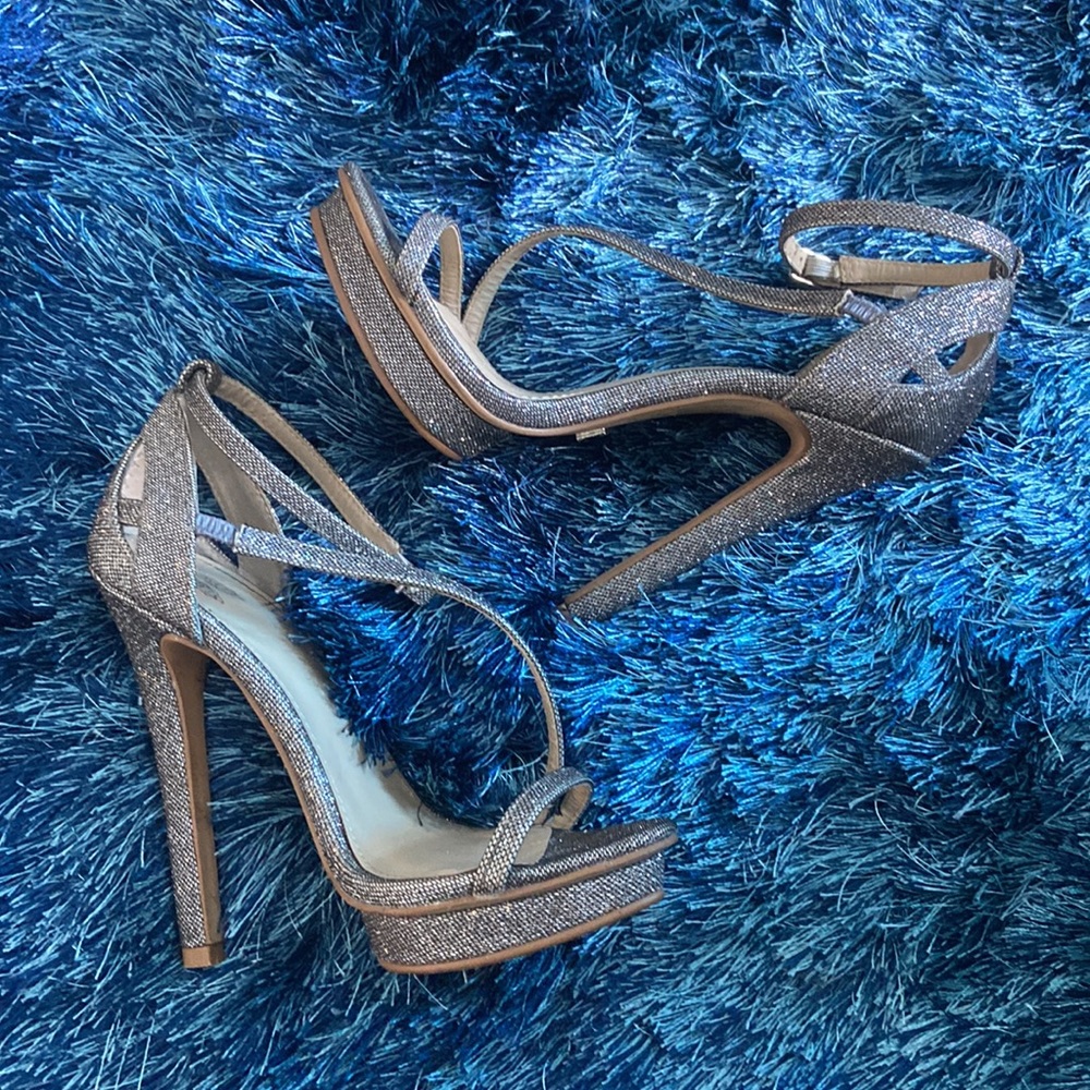 Victoria secret heels Size : 5